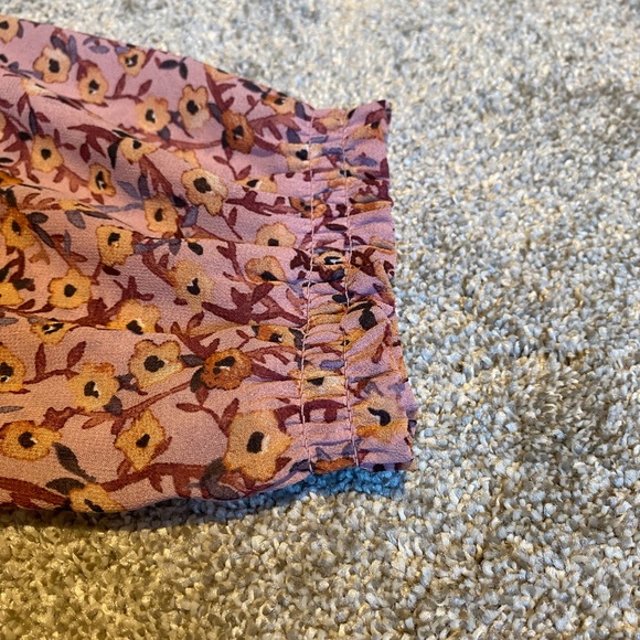 Reitmans Pink Floral Blouse - Picture 4 of 10